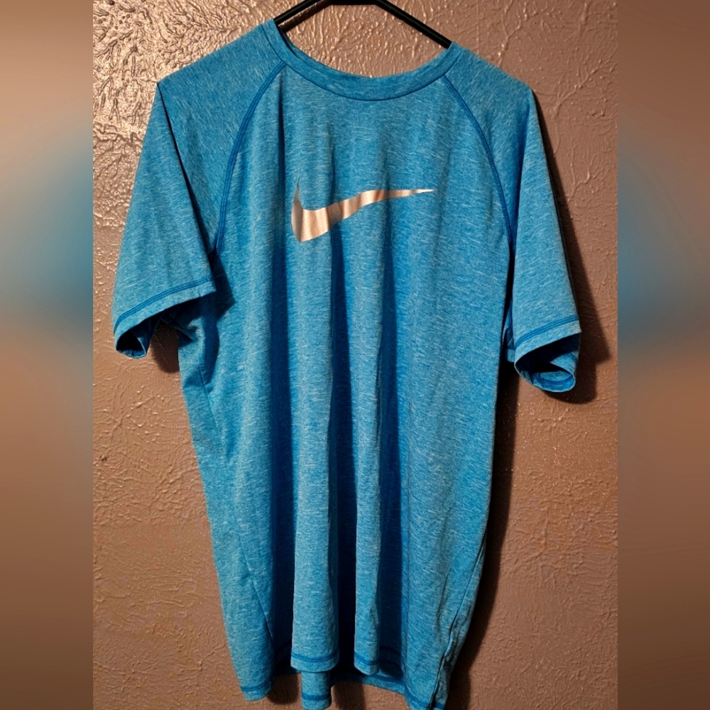 Nike Men's Blue T-Shirt